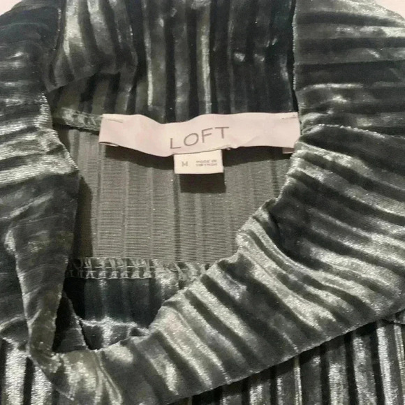 Loft - Picture 4 of 4